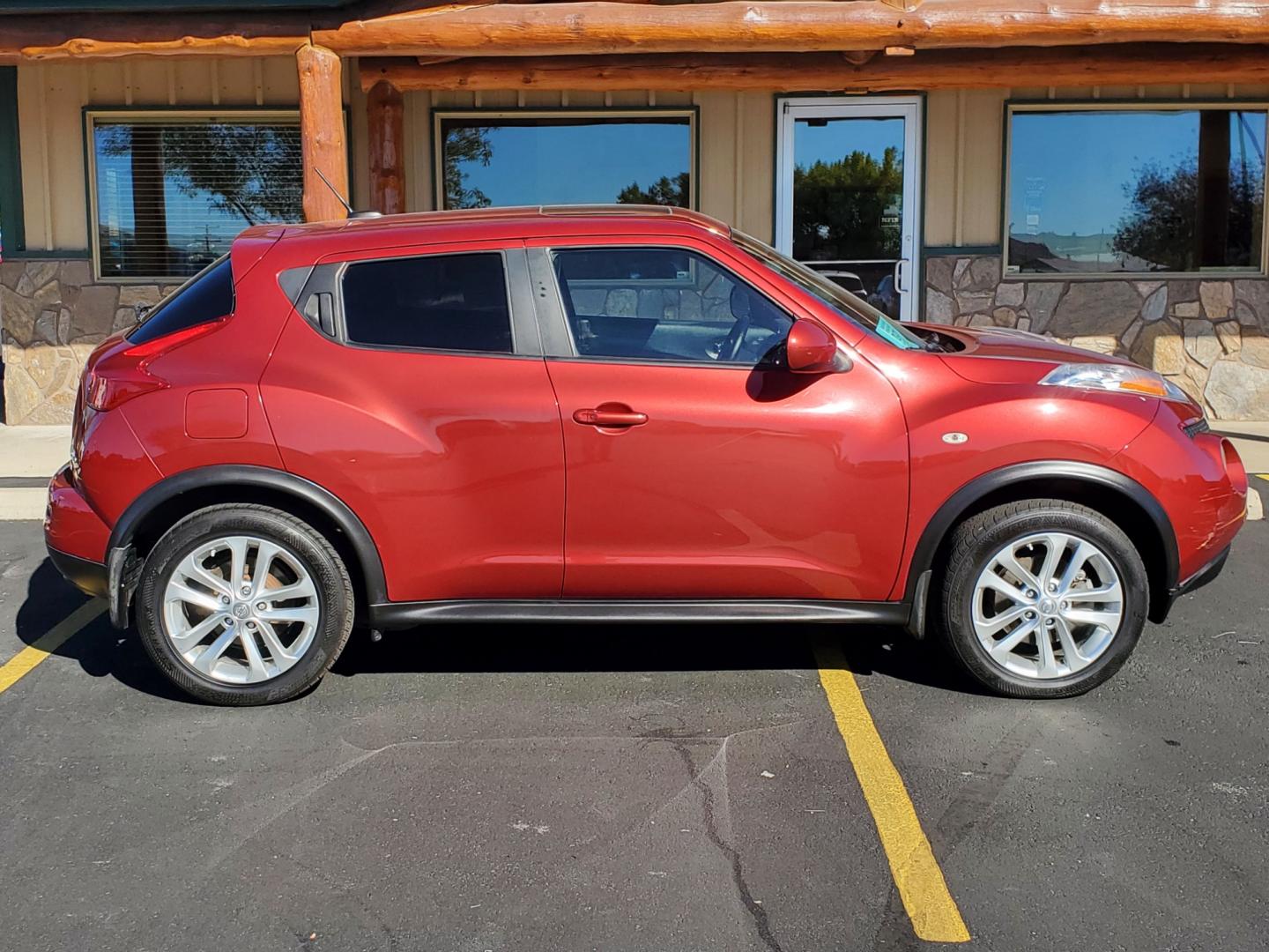 2013 Maroon Nissan Juke SL (JN8AF5MV1DT) with an 1.6L 4 Cyl Turbocharged engine, 1-Speed CVT transmission, located at 1600 E Hwy 44, Rapid City, SD, 57703, (605) 716-7878, 44.070232, -103.171410 - Photo#4