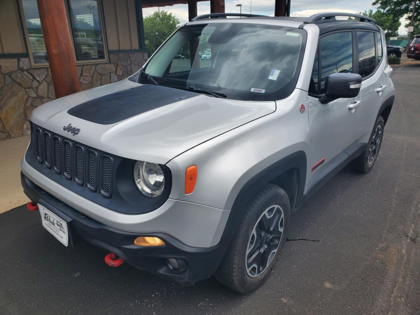 2015 Silver /Black Jeep Renegade Trailhawk (ZACCJBCT2FP) with an 2.4L 4Cyl Multi-Air engine, 9-Speed Automatic transmission, located at 1600 E Hwy 44, Rapid City, SD, 57703, (605) 716-7878, 44.070232, -103.171410 - Photo#2