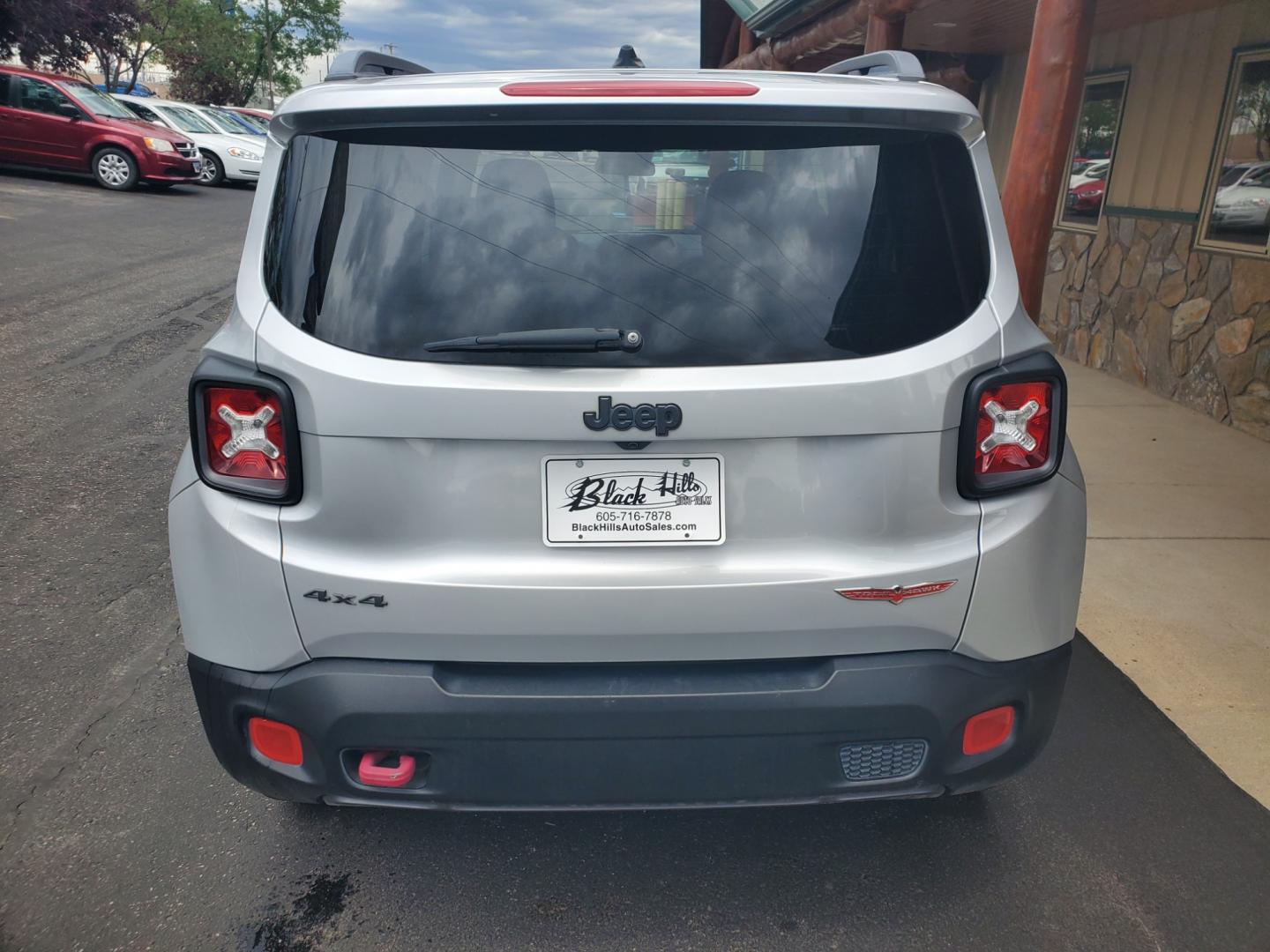 2015 Silver /Black Jeep Renegade Trailhawk (ZACCJBCT2FP) with an 2.4L 4Cyl Multi-Air engine, 9-Speed Automatic transmission, located at 1600 E Hwy 44, Rapid City, SD, 57703, (605) 716-7878, 44.070232, -103.171410 - Photo#6