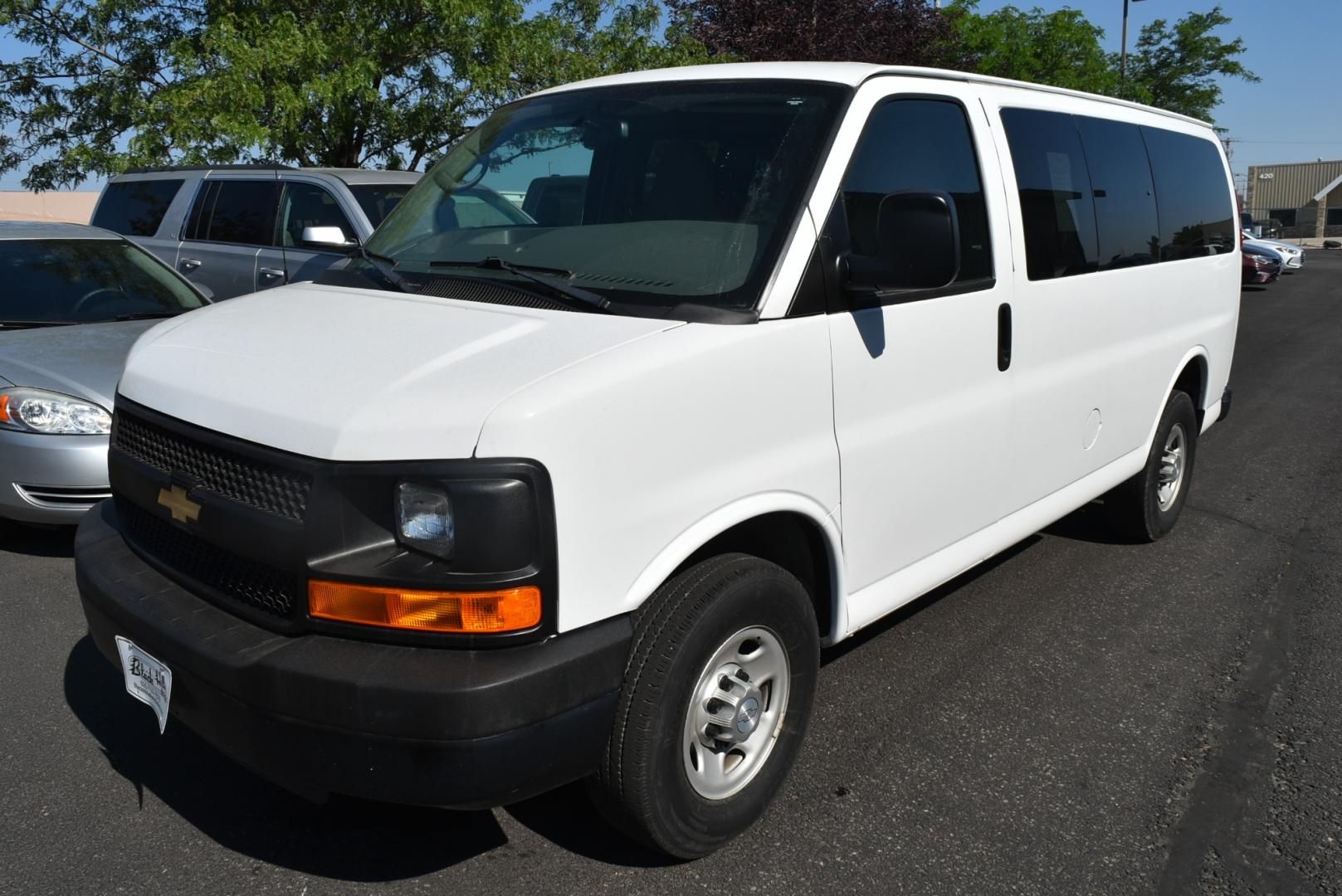 2015 White /Gray Chevrolet Express 2500 LS (1GAWGPFG7F1) with an 6.0L Vortec V-8 SFI engine, 6-Speed Automatic, Heavy-Duty, Electronically Controlled transmission, located at 1600 E Hwy 44, Rapid City, SD, 57703, (605) 716-7878, 44.070232, -103.171410 - Photo#2