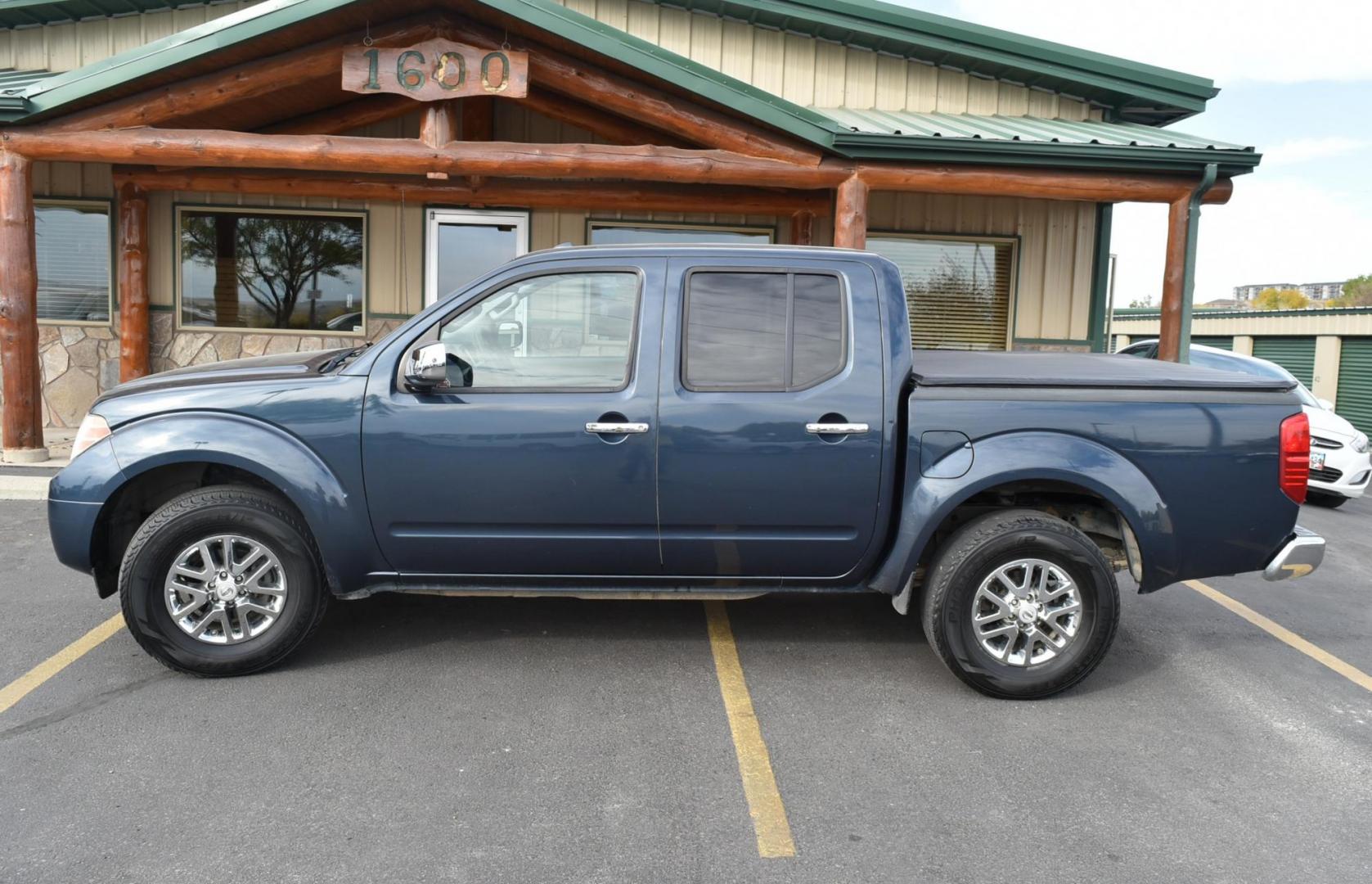 2016 Black Nissan Frontier SV (1N6AD0EV1GN) with an 4.0L v-6 engine, 5-Speed Automatic transmission, located at 1600 E Hwy 44, Rapid City, SD, 57703, (605) 716-7878, 44.070232, -103.171410 - Photo#3